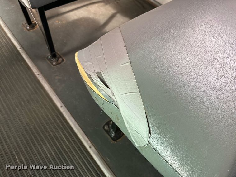 image for item DQ1521 2009 Blue Bird All American  school bus