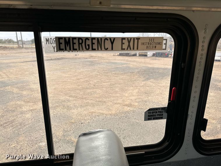 image for item DQ1521 2009 Blue Bird All American  school bus