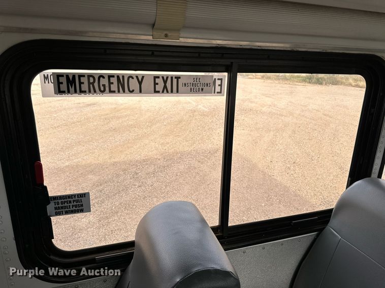 image for item DQ1521 2009 Blue Bird All American  school bus