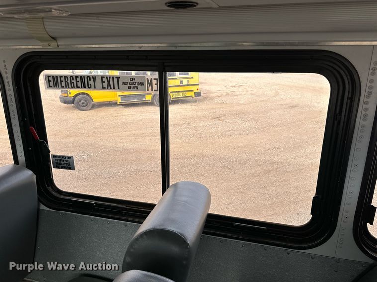 image for item DQ1521 2009 Blue Bird All American  school bus