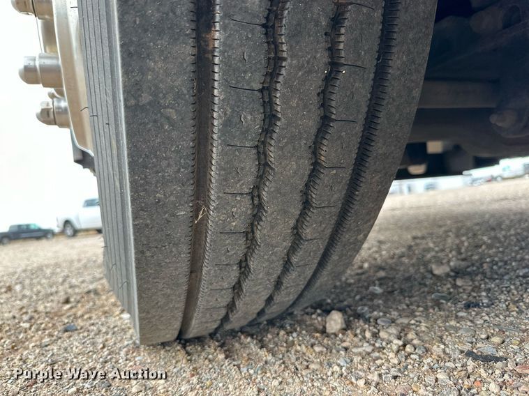 image for item DQ1521 2009 Blue Bird All American  school bus