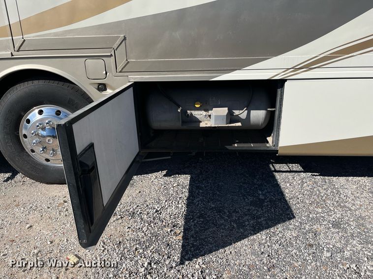 image for item DQ2261 2009 Newmar Mountain Aire  RV