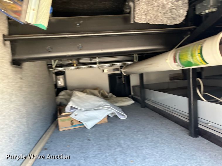 image for item DQ2261 2009 Newmar Mountain Aire  RV