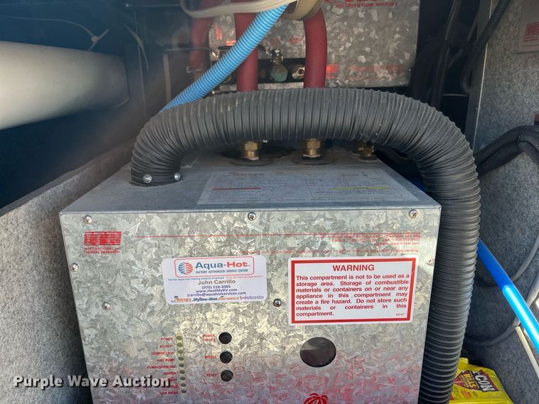 image for item DQ2261 2009 Newmar Mountain Aire  RV