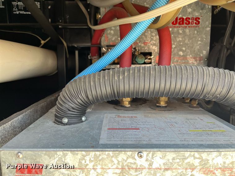 image for item DQ2261 2009 Newmar Mountain Aire  RV