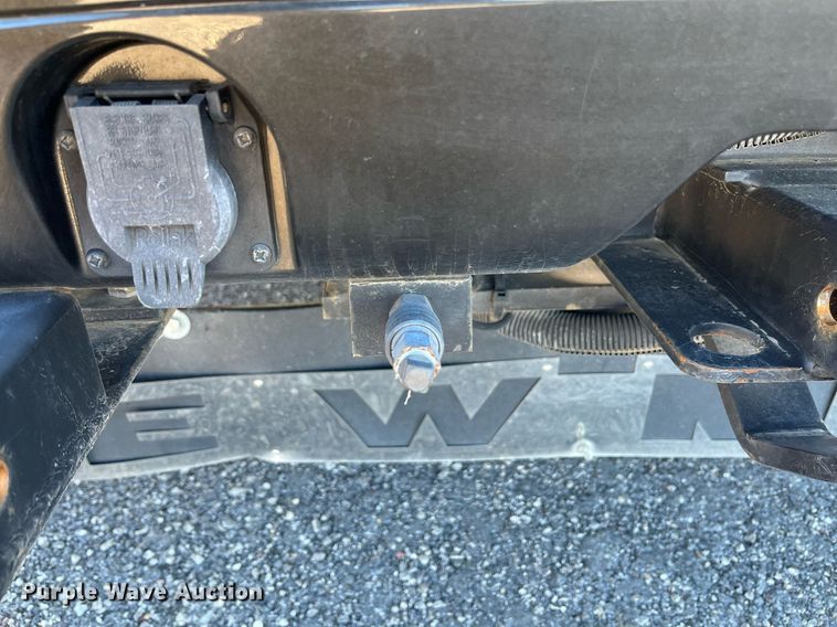 image for item DQ2261 2009 Newmar Mountain Aire  RV