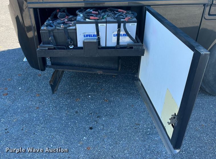 image for item DQ2261 2009 Newmar Mountain Aire  RV