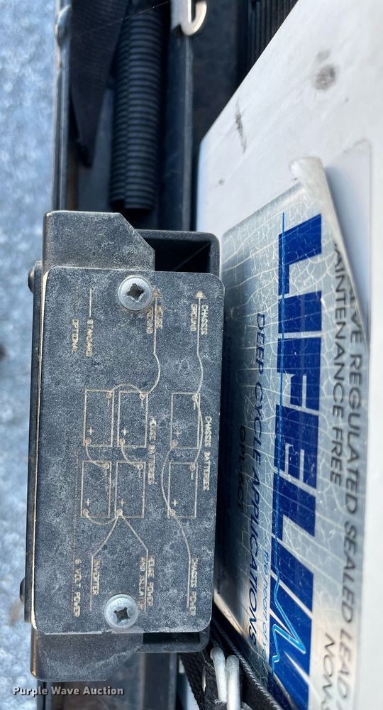 image for item DQ2261 2009 Newmar Mountain Aire  RV