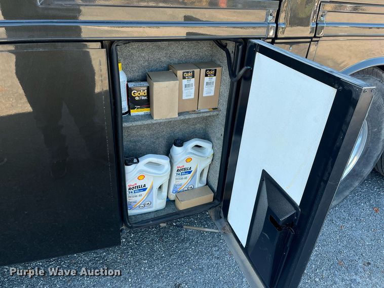 image for item DQ2261 2009 Newmar Mountain Aire  RV