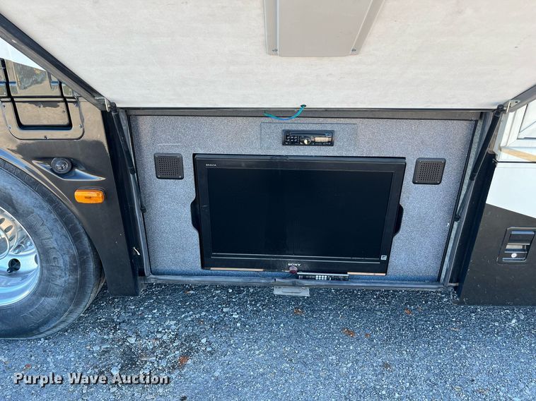 image for item DQ2261 2009 Newmar Mountain Aire  RV