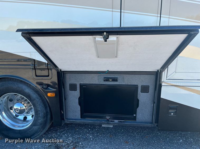 image for item DQ2261 2009 Newmar Mountain Aire  RV