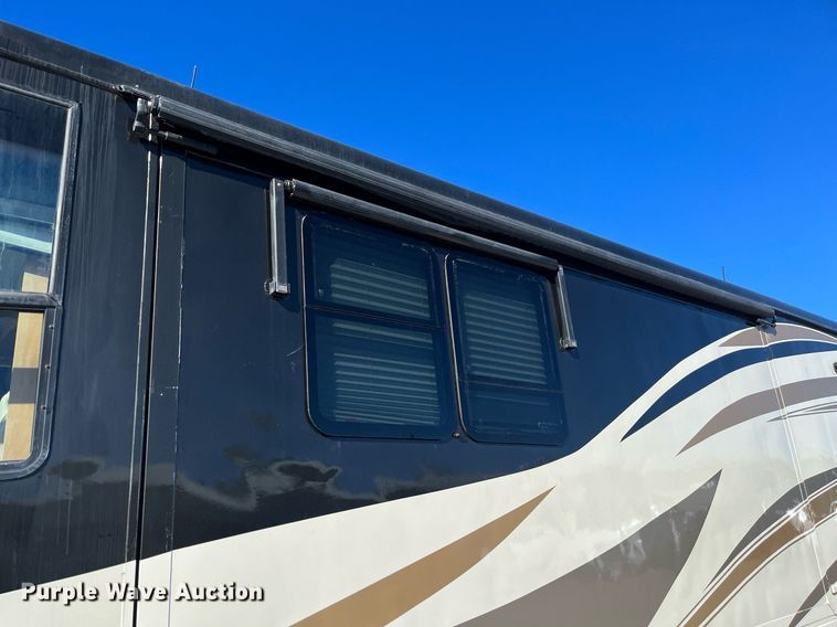 image for item DQ2261 2009 Newmar Mountain Aire  RV