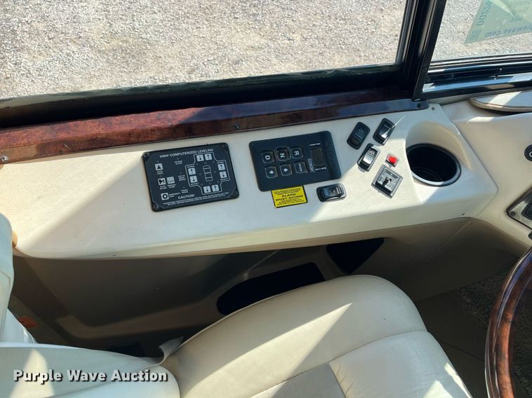 image for item DQ2261 2009 Newmar Mountain Aire  RV