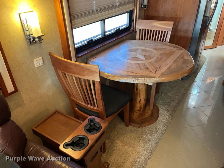 image for item DQ2261 2009 Newmar Mountain Aire  RV