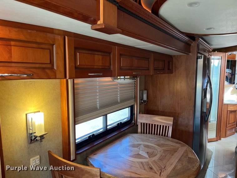 image for item DQ2261 2009 Newmar Mountain Aire  RV