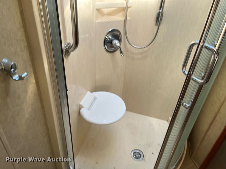 image for item DQ2261 2009 Newmar Mountain Aire  RV