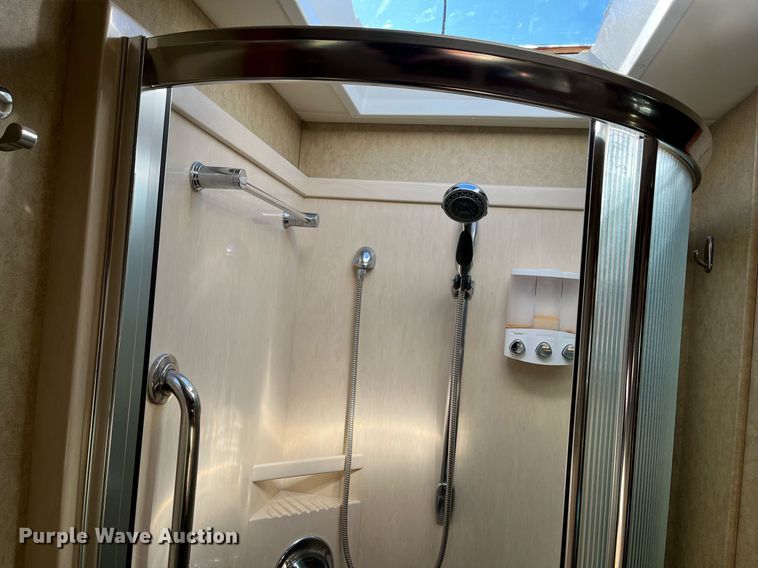 image for item DQ2261 2009 Newmar Mountain Aire  RV