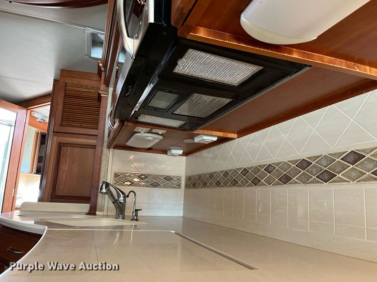 image for item DQ2261 2009 Newmar Mountain Aire  RV