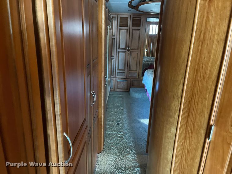 image for item DQ2261 2009 Newmar Mountain Aire  RV