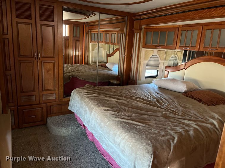 image for item DQ2261 2009 Newmar Mountain Aire  RV