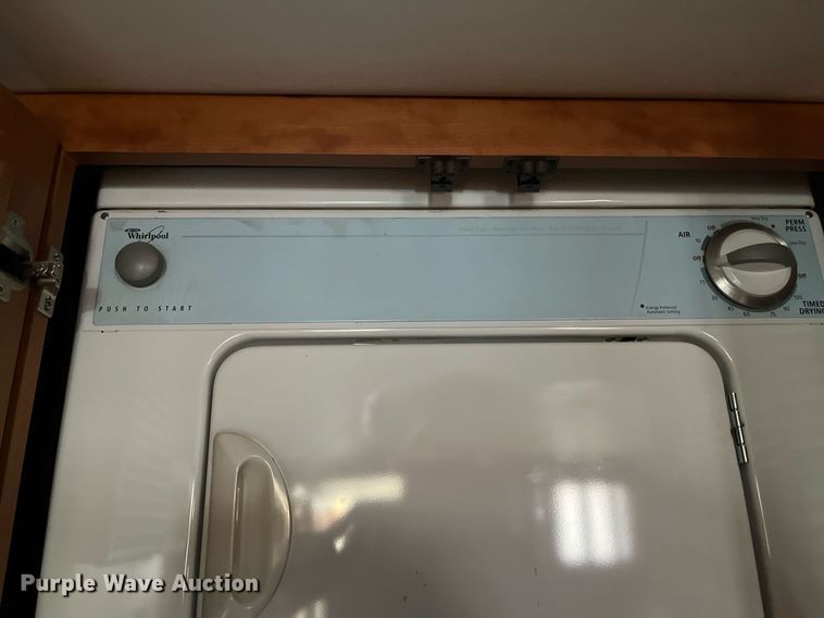 image for item DQ2261 2009 Newmar Mountain Aire  RV