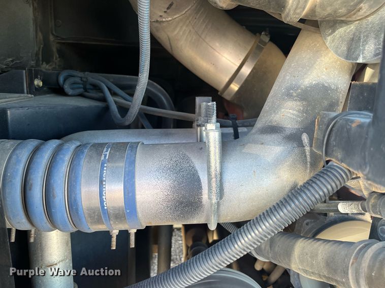 image for item DQ2261 2009 Newmar Mountain Aire  RV