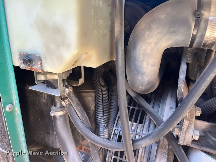 image for item DQ2261 2009 Newmar Mountain Aire  RV