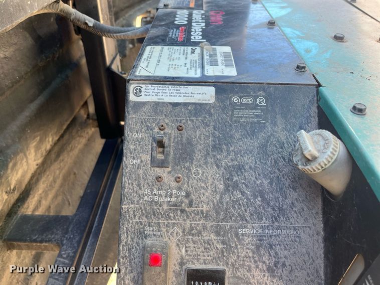 image for item DQ2261 2009 Newmar Mountain Aire  RV