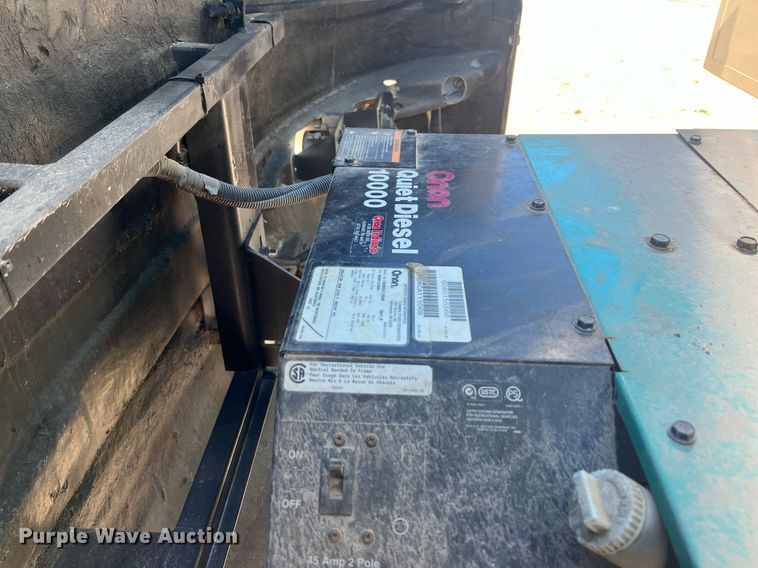 image for item DQ2261 2009 Newmar Mountain Aire  RV