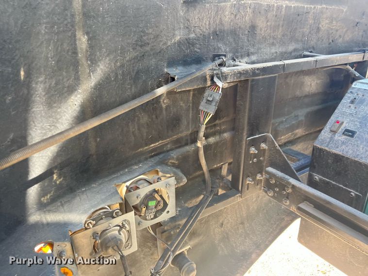 image for item DQ2261 2009 Newmar Mountain Aire  RV