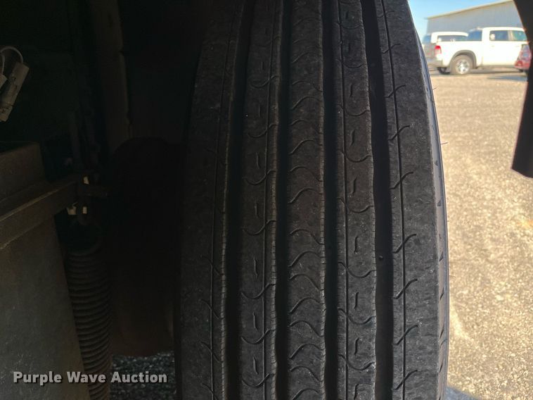 image for item DQ2261 2009 Newmar Mountain Aire  RV