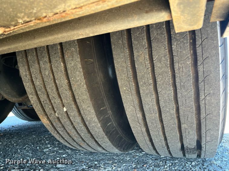 image for item DQ2261 2009 Newmar Mountain Aire  RV