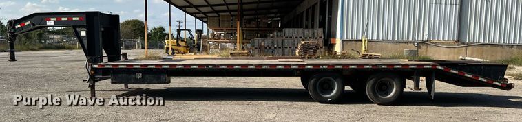 image for item DQ2300 2013 B-B Trailers  equipment trailer