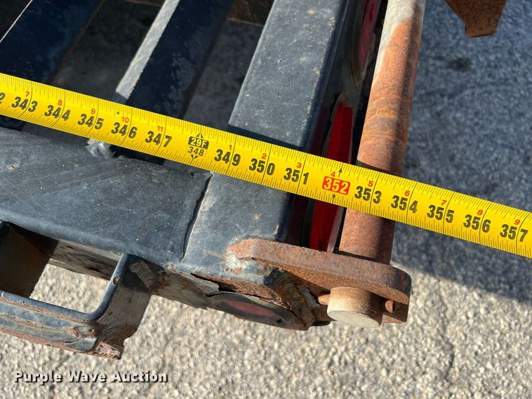 image for item DQ2300 2013 B-B Trailers  equipment trailer