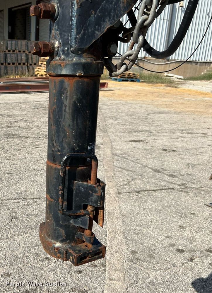 image for item DQ2300 2013 B-B Trailers  equipment trailer