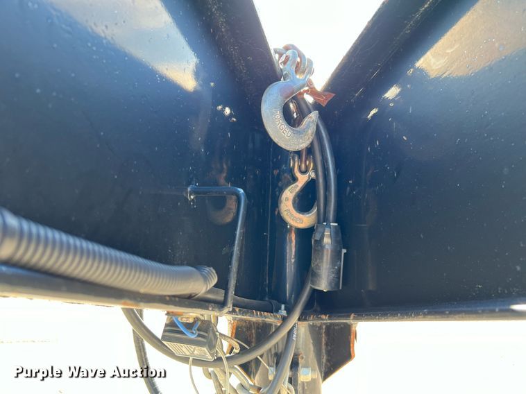 image for item DQ2300 2013 B-B Trailers  equipment trailer