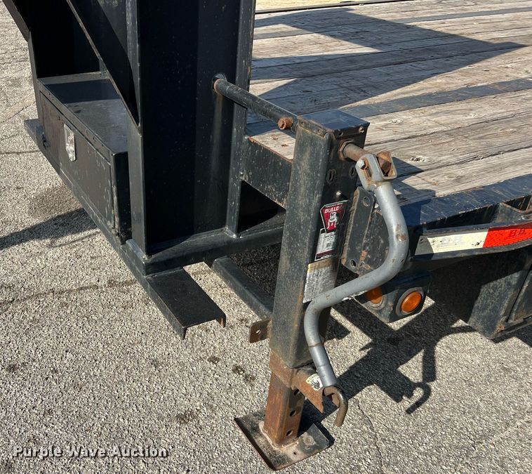 image for item DQ2300 2013 B-B Trailers  equipment trailer