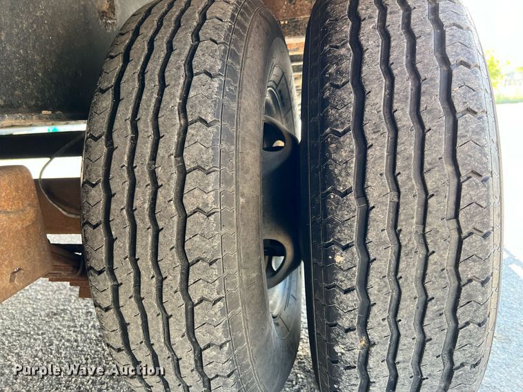 image for item DQ2300 2013 B-B Trailers  equipment trailer