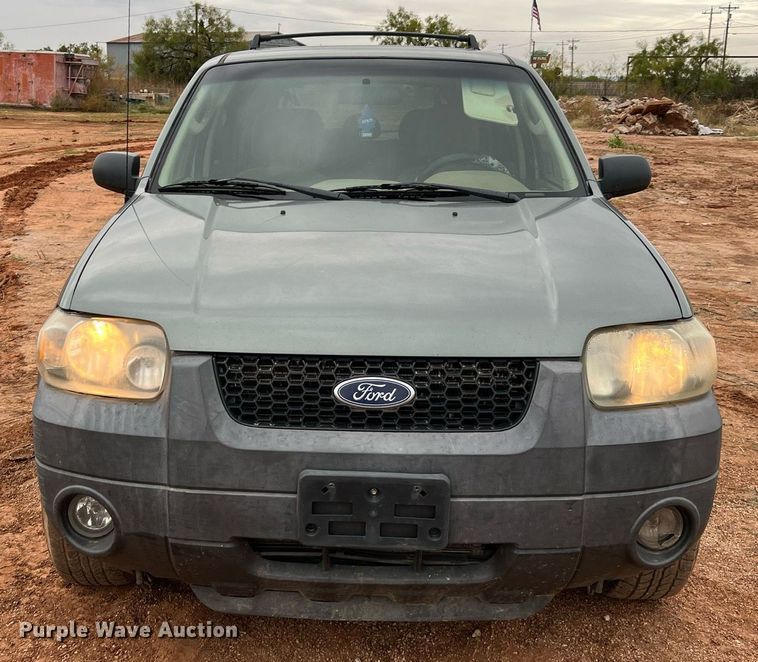 image for item DQ2305 2006 Ford Escape XLT  SUV