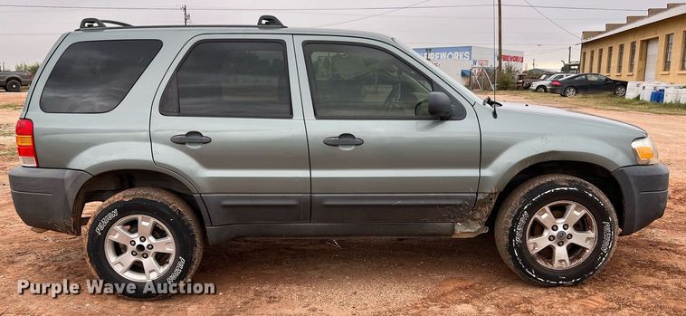 image for item DQ2305 2006 Ford Escape XLT  SUV