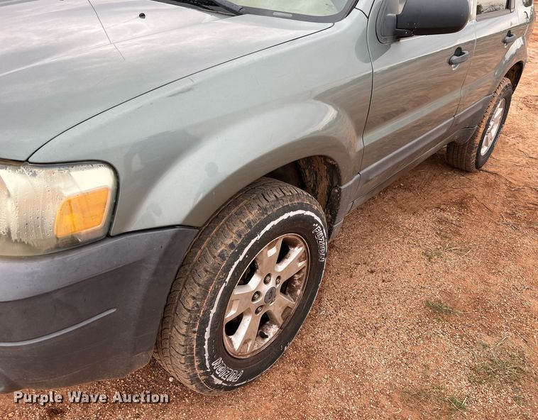 image for item DQ2305 2006 Ford Escape XLT  SUV