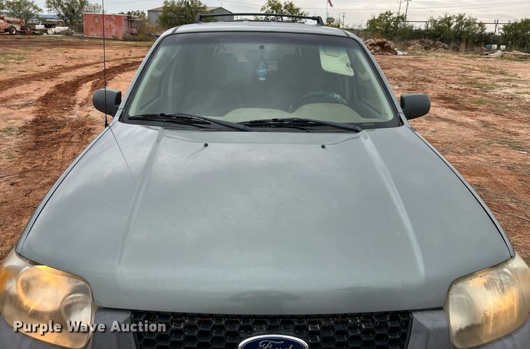 image for item DQ2305 2006 Ford Escape XLT  SUV