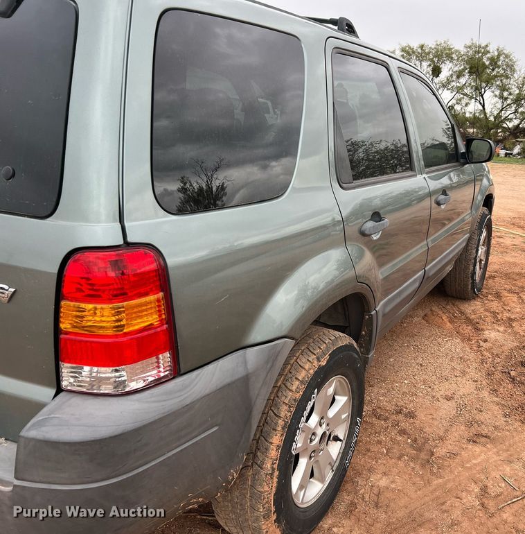 image for item DQ2305 2006 Ford Escape XLT  SUV