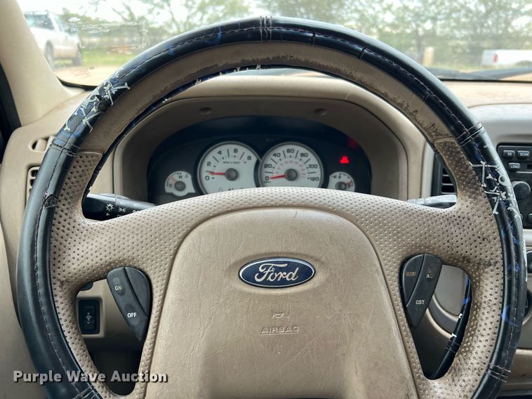 image for item DQ2305 2006 Ford Escape XLT  SUV