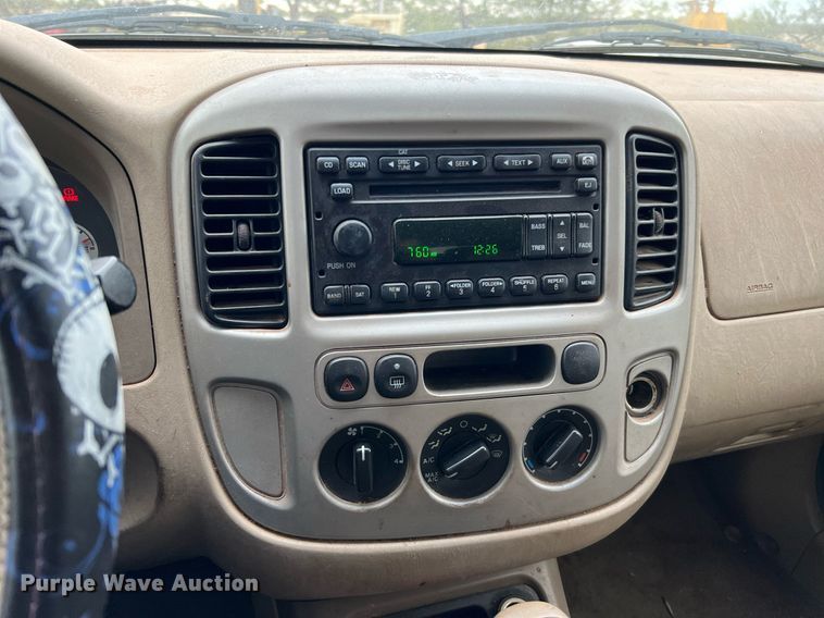 image for item DQ2305 2006 Ford Escape XLT  SUV