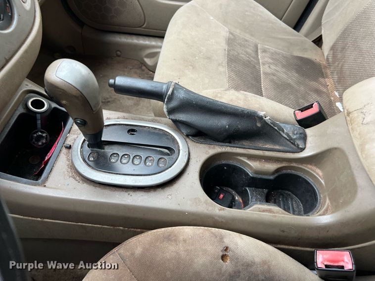 image for item DQ2305 2006 Ford Escape XLT  SUV