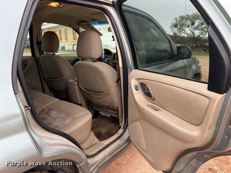 image for item DQ2305 2006 Ford Escape XLT  SUV