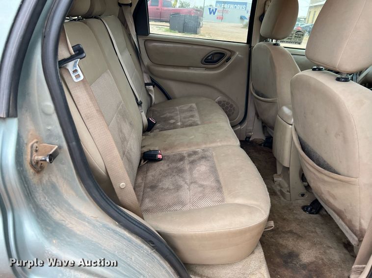 image for item DQ2305 2006 Ford Escape XLT  SUV