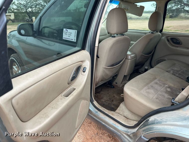 image for item DQ2305 2006 Ford Escape XLT  SUV