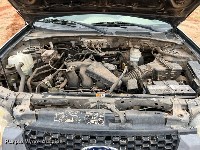 image for item DQ2305 2006 Ford Escape XLT  SUV